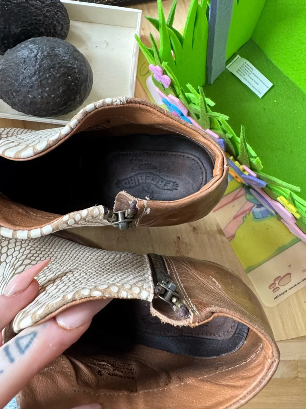 Freebird “DETROIT by Steven Two-Tone Brown and Cream Snake-Pattern Ankle Booties - Picture 4 of 8